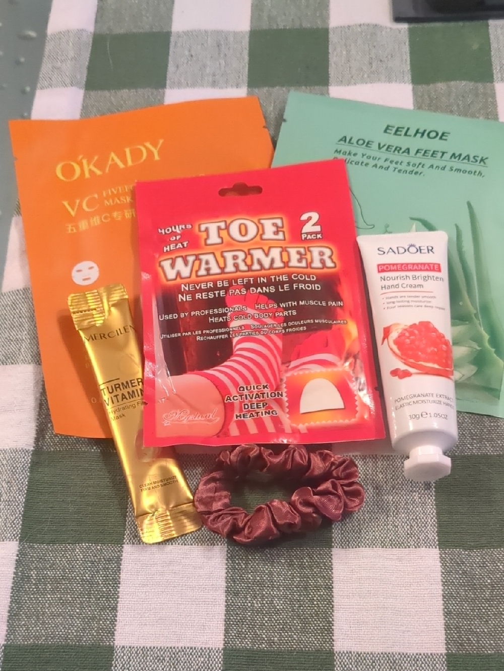 Toe Warmer 2-Pack + Assorted Beauty Masks & Pomegranate Hand Cream